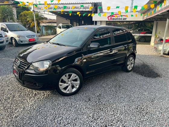 VOLKSWAGEN POLO 1.6 MI SPORTLINE 8V FLEX 4P MANUAL VOLKSWAGEN POLO 1.6 MI SPORTLINE 8V FLEX 4P MANUAL